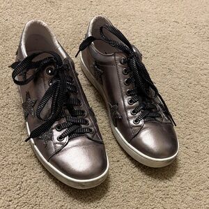 Women's Shimmering Bronze with sparkly Star Sneakers size 38